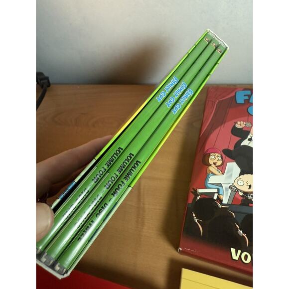 Family Guy DVD Collection Volumes 4,5,6,7 - Picture 3 of 14